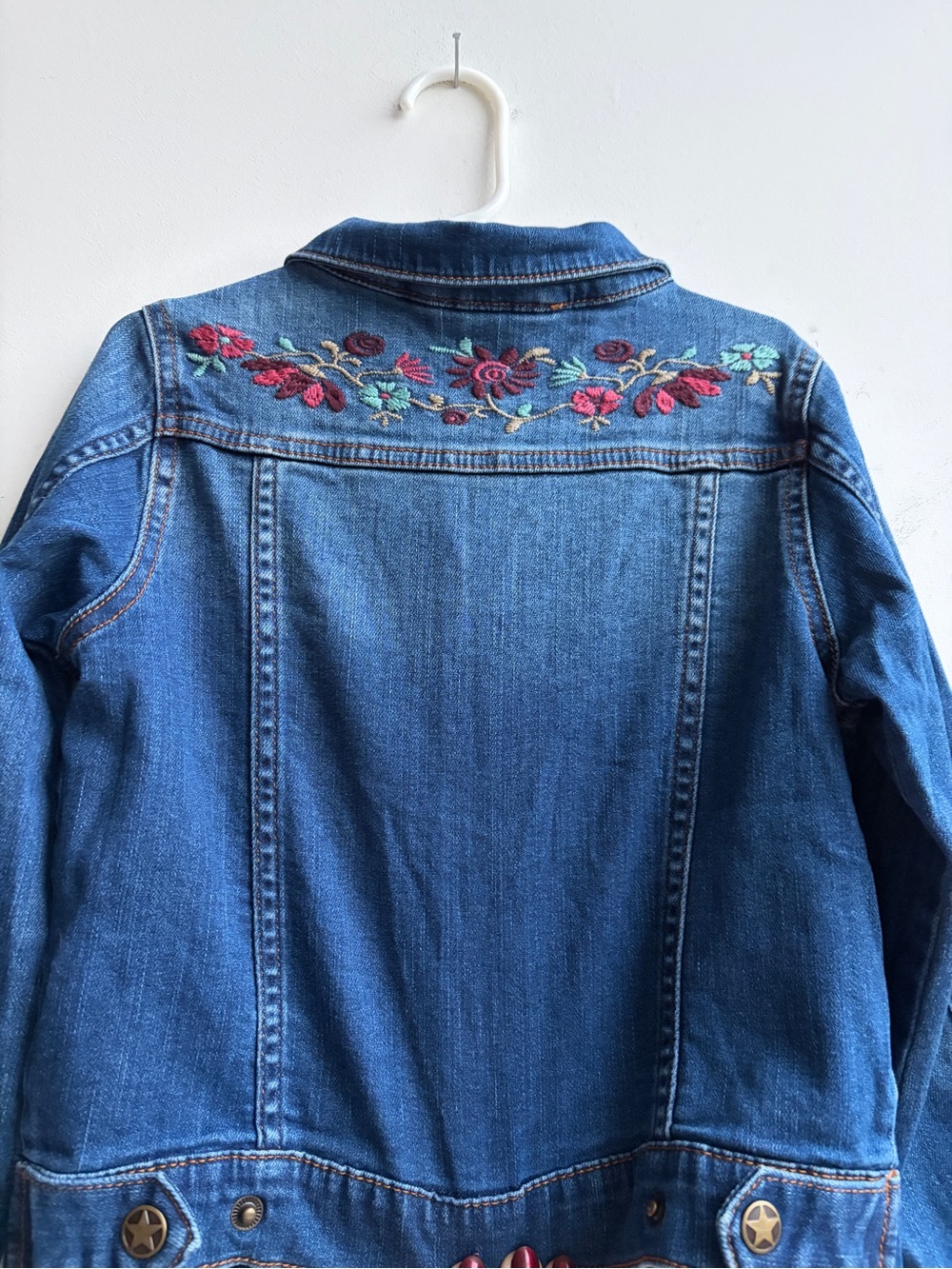 Garnet Hill Kids Floral Embroidered Star-Button Snap up Blue Denim Jacket